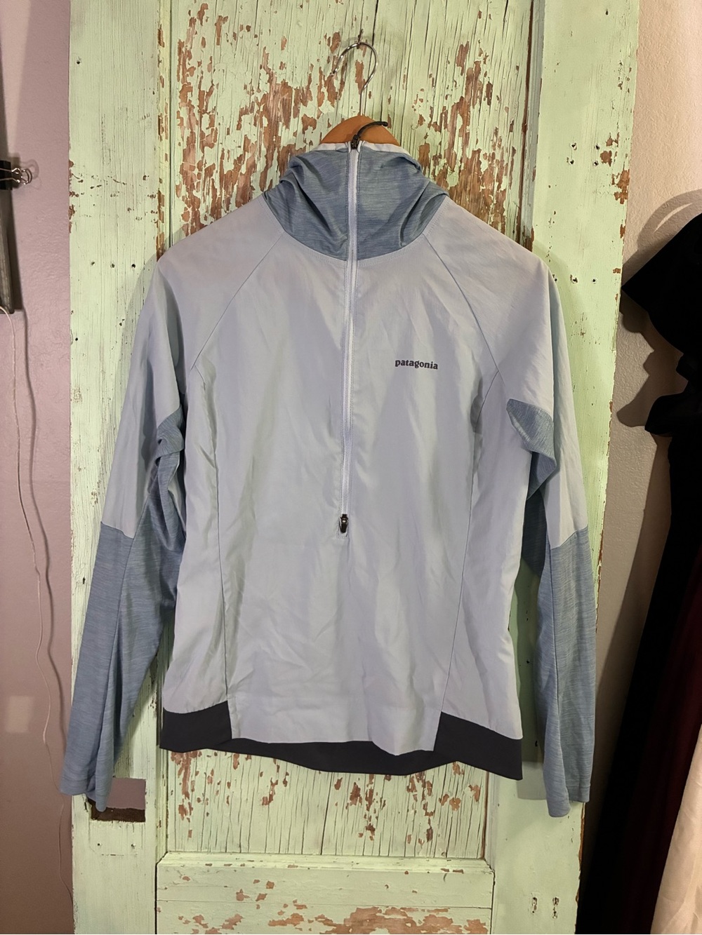 Women’s Patagonia Light Blue 3/4 zip windbreaker S - Picture 1 of 6